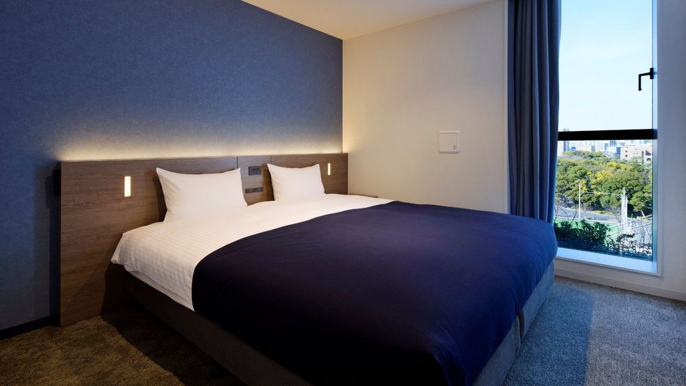 hotel-room-image