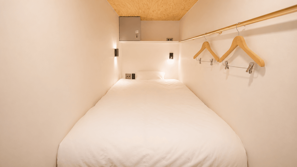 hotel-room-image