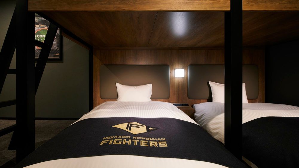 hotel-room-image