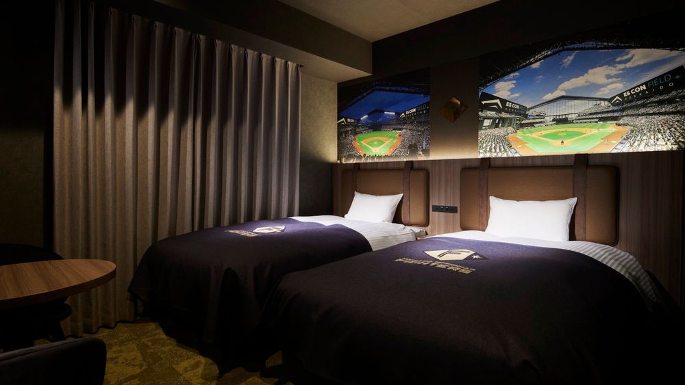 hotel-room-image