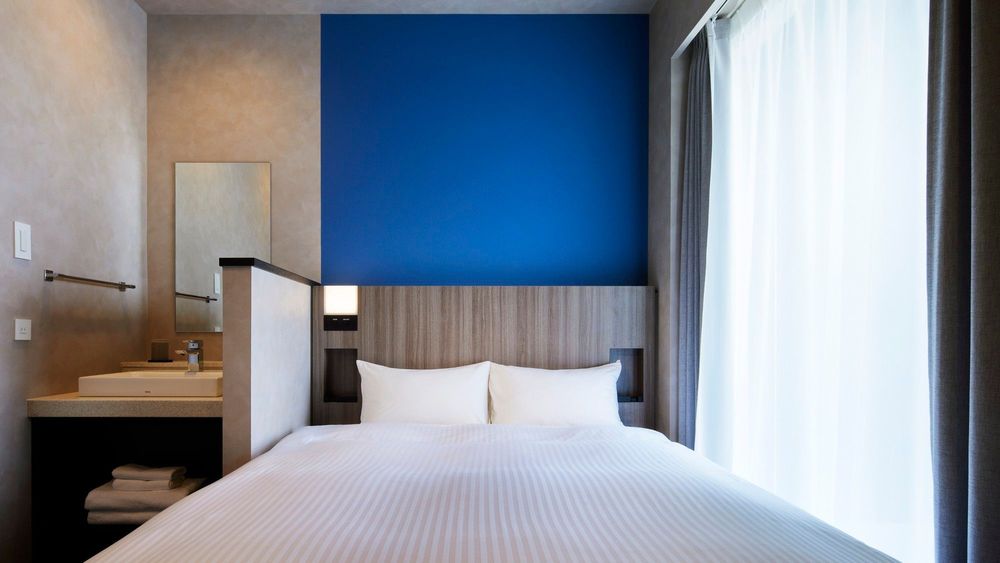 hotel-room-image