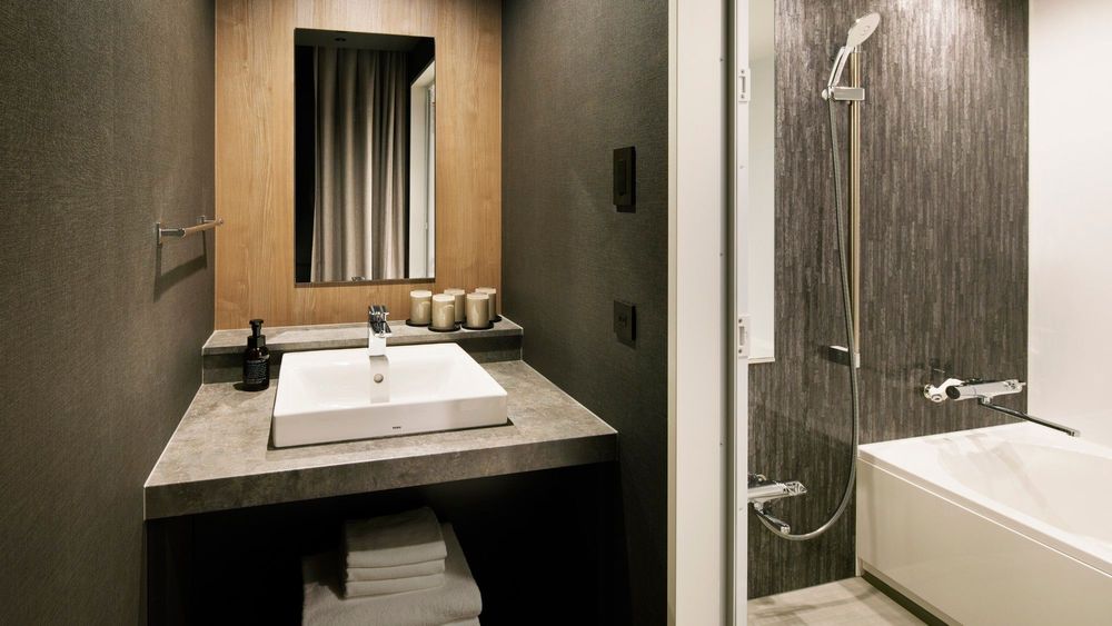 hotel-room-image