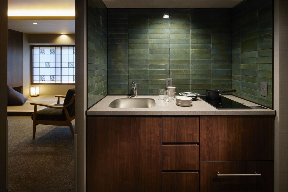 hotel-room-image