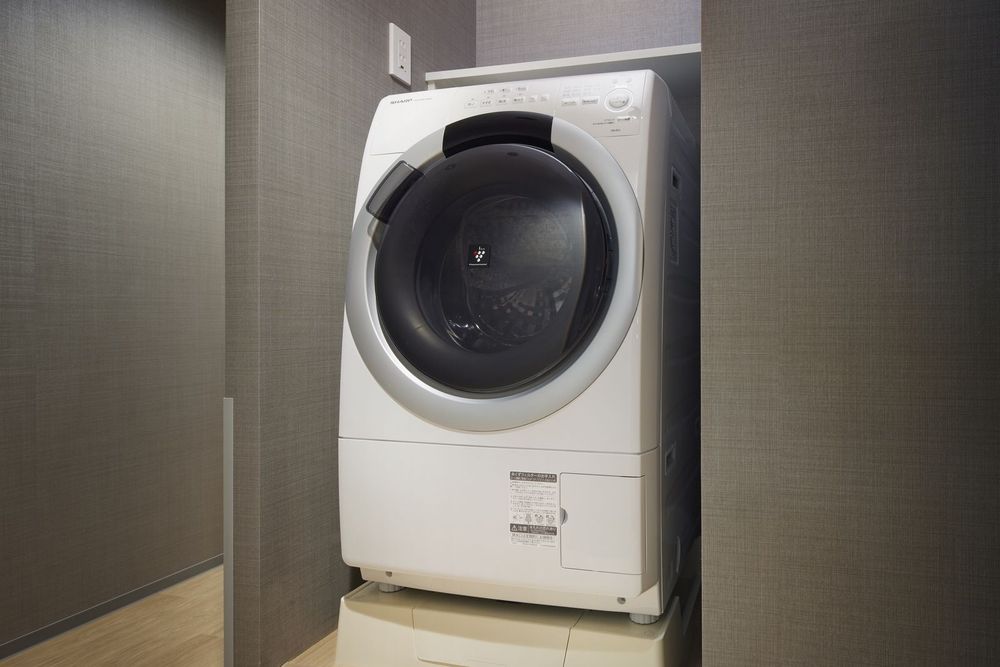 hotel-room-image