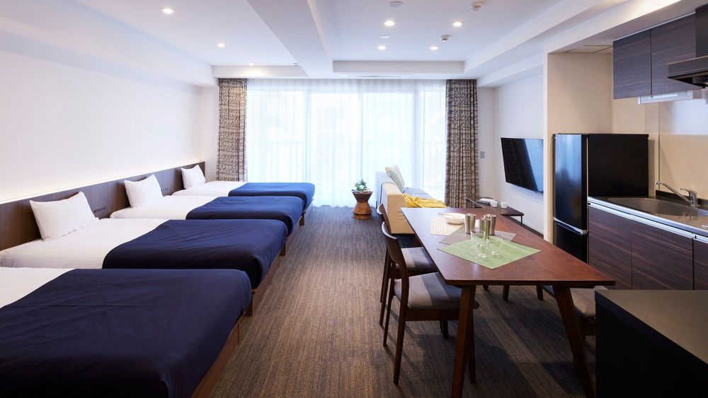 hotel-room-image
