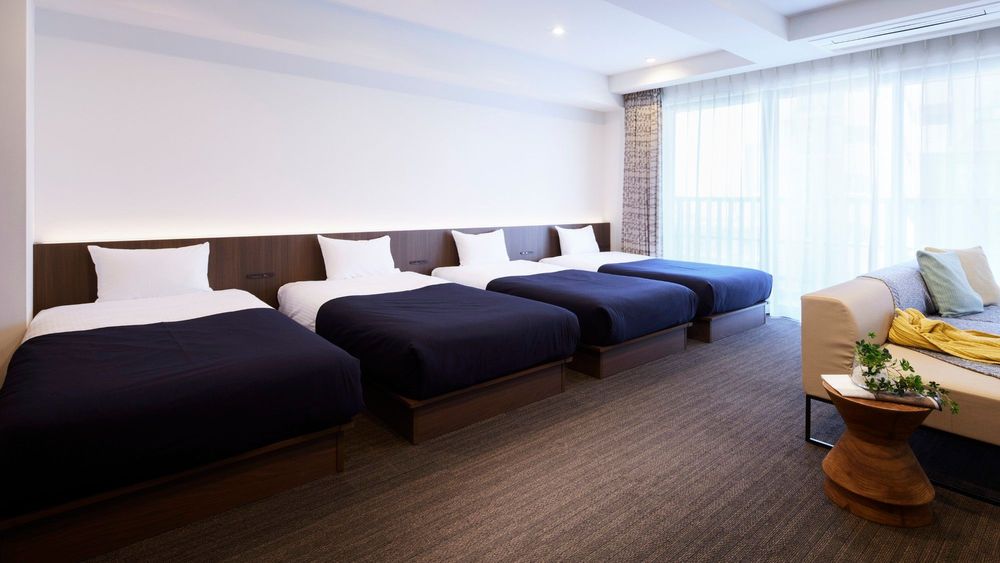 hotel-room-image