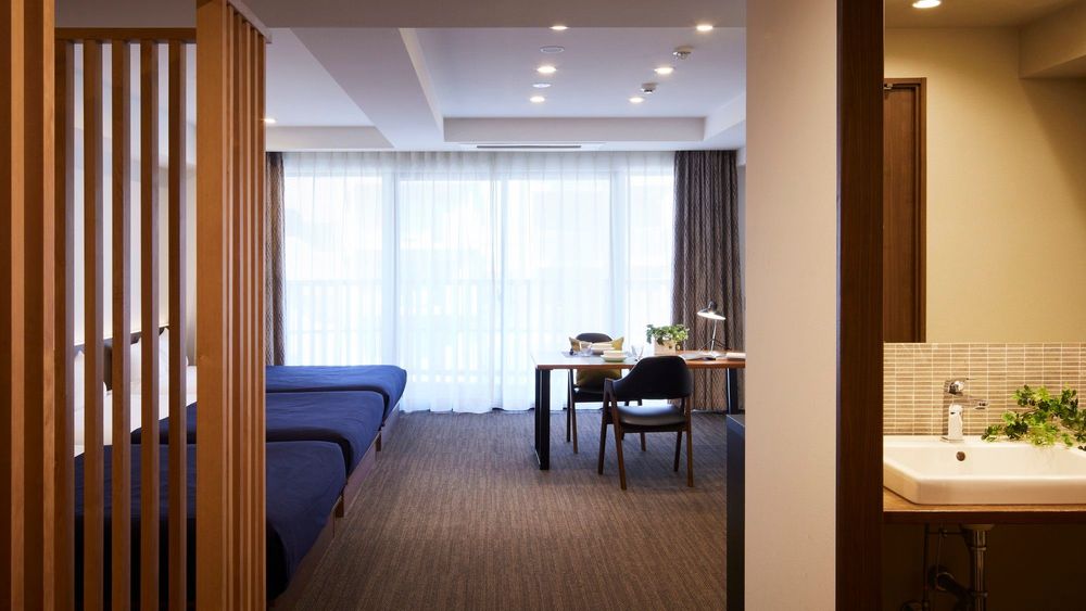 hotel-room-image