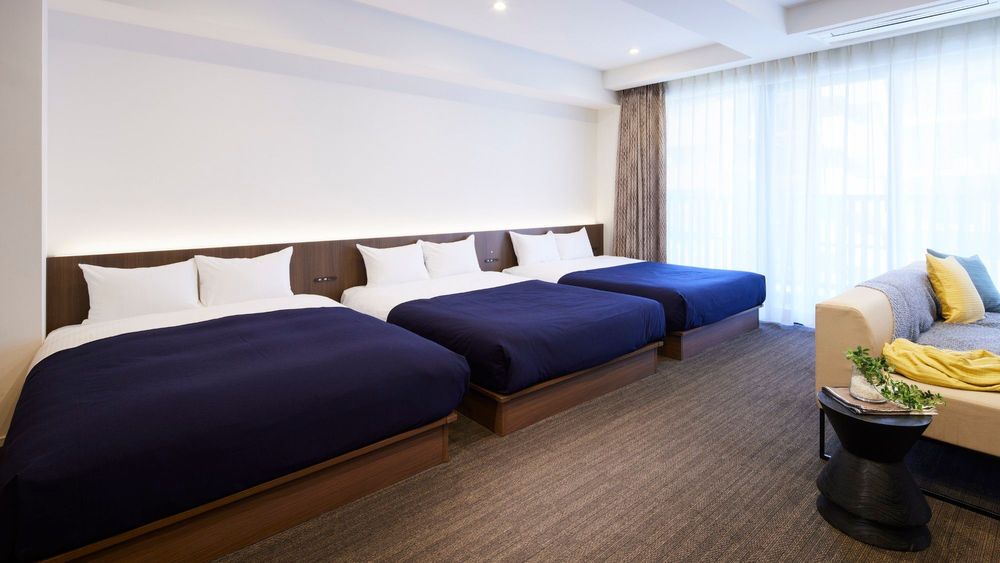 hotel-room-image