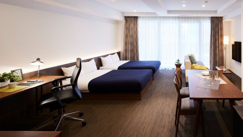hotel-room-image
