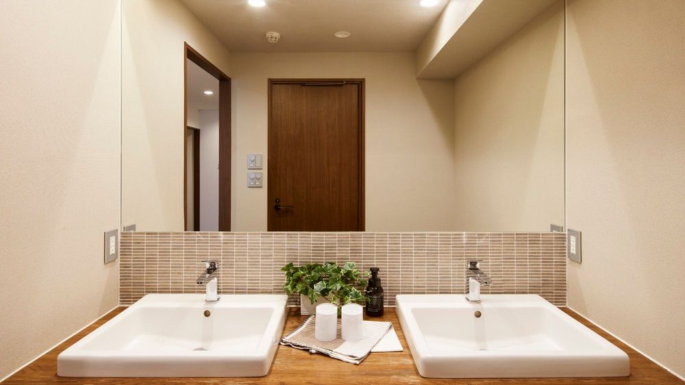 hotel-room-image