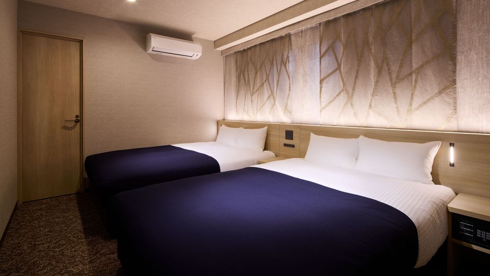 hotel-room-image