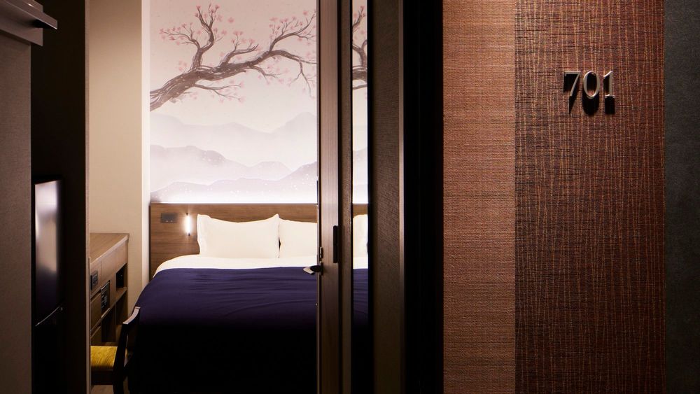 hotel-room-image