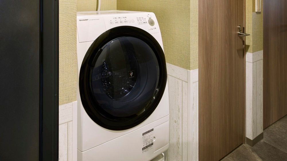 hotel-room-image