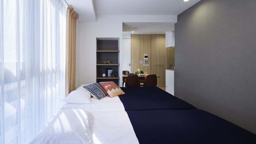 hotel-room-image