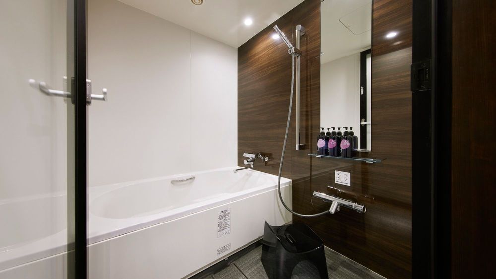 hotel-room-image