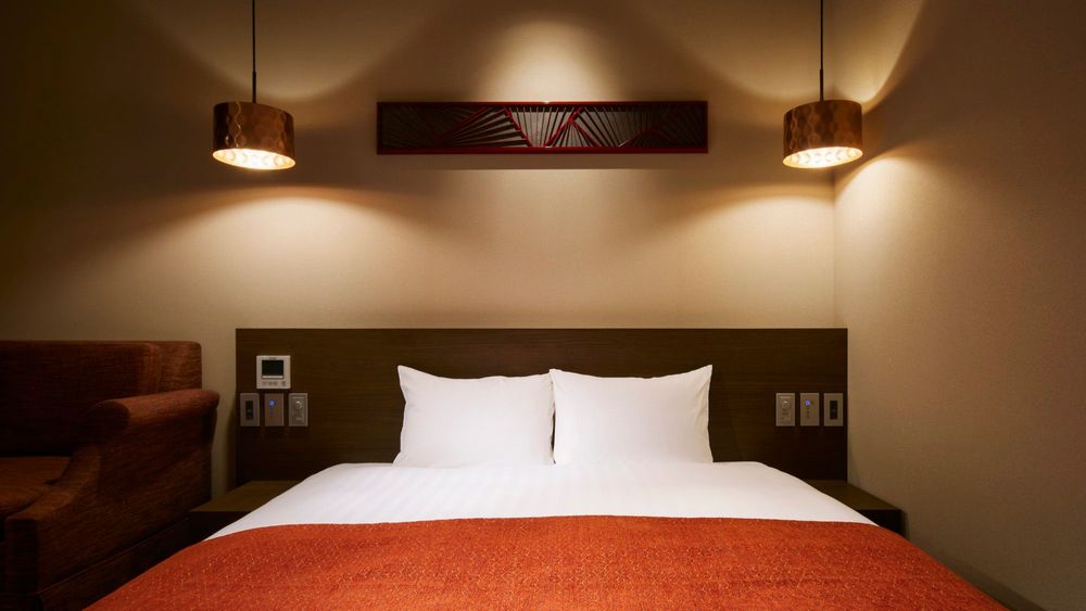hotel-room-image