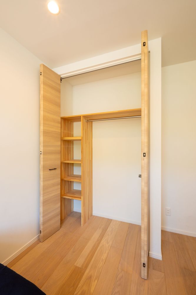 hotel-room-image