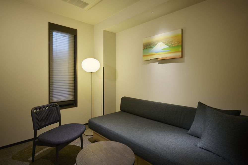 hotel-room-image