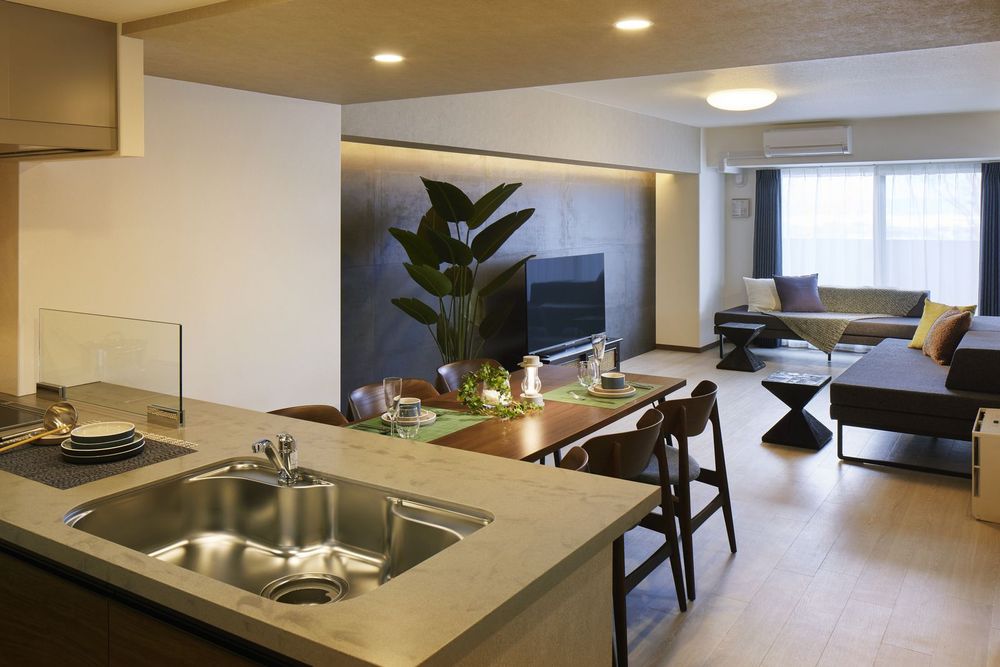 hotel-room-image