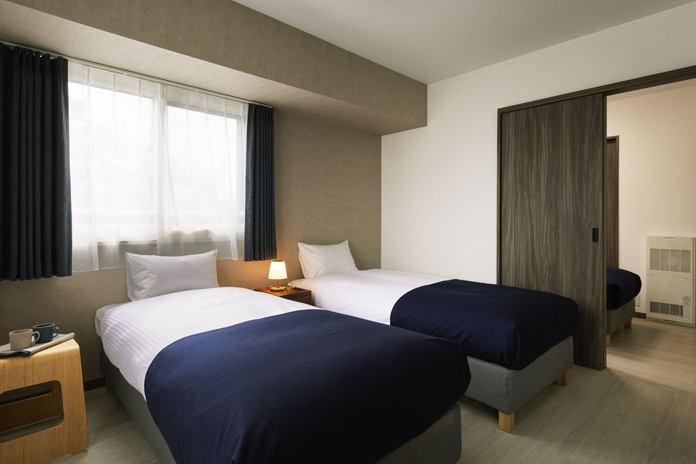 hotel-room-image