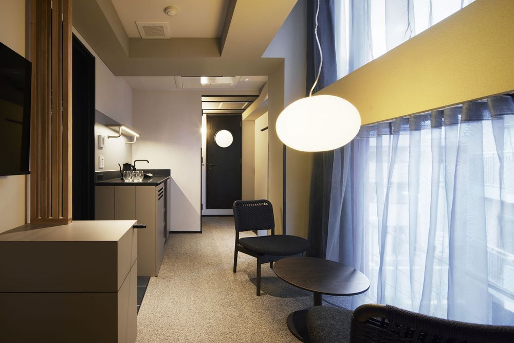 hotel-room-image