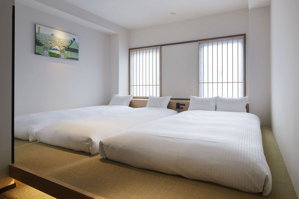 hotel-room-image