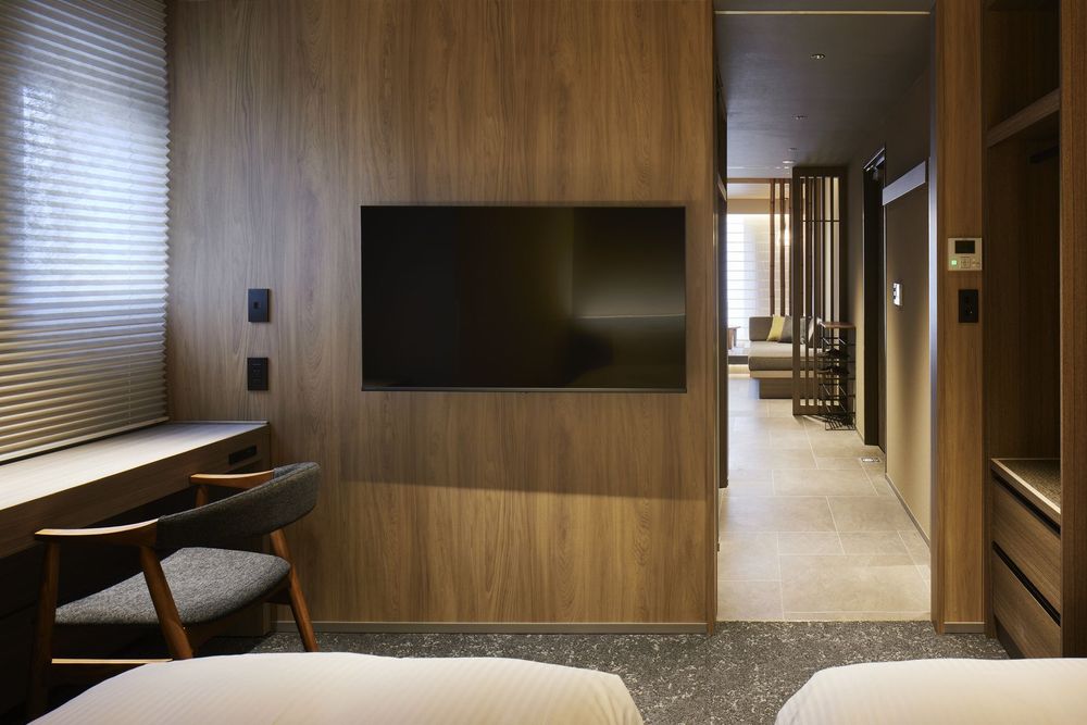 hotel-room-image