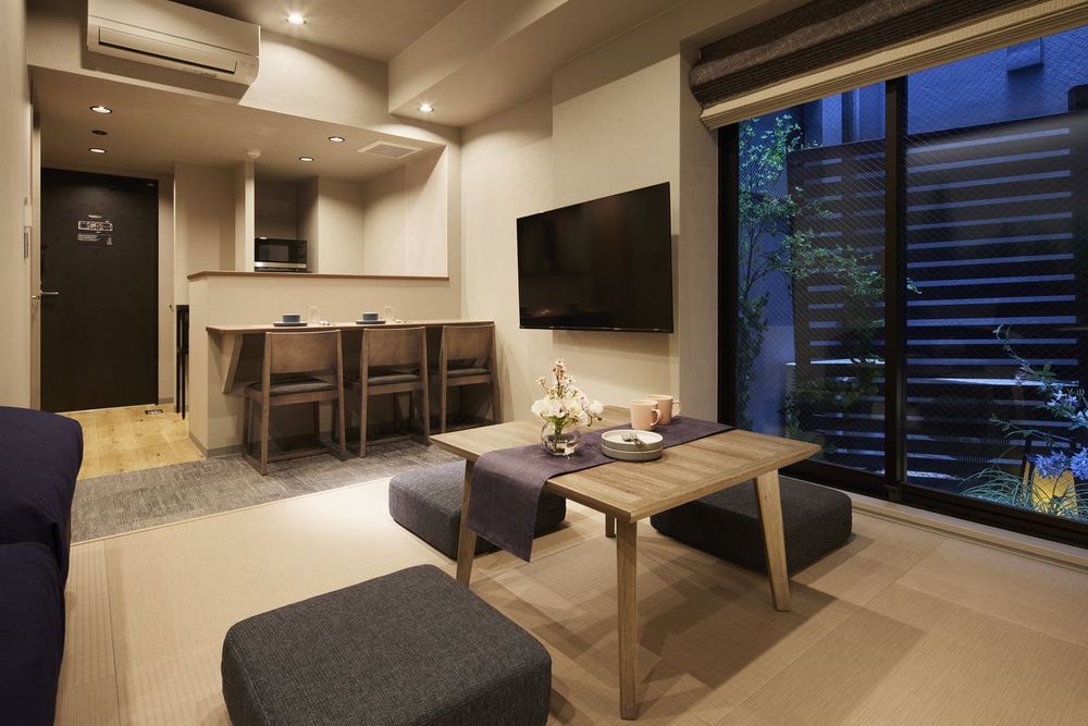 hotel-room-image