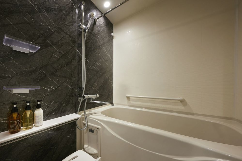 hotel-room-image