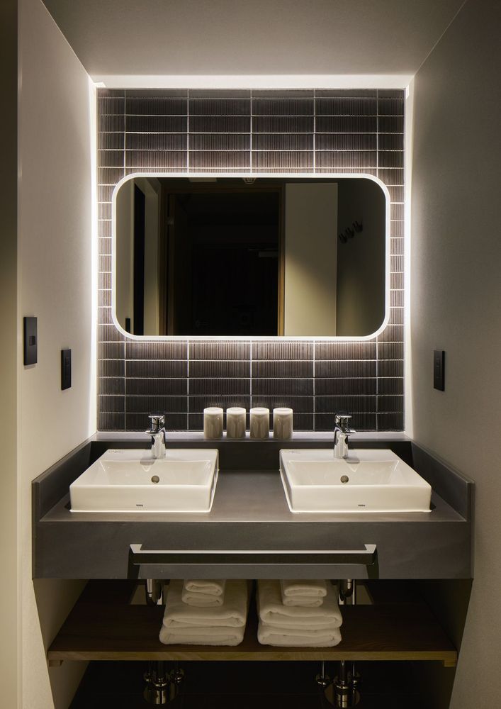 hotel-room-image