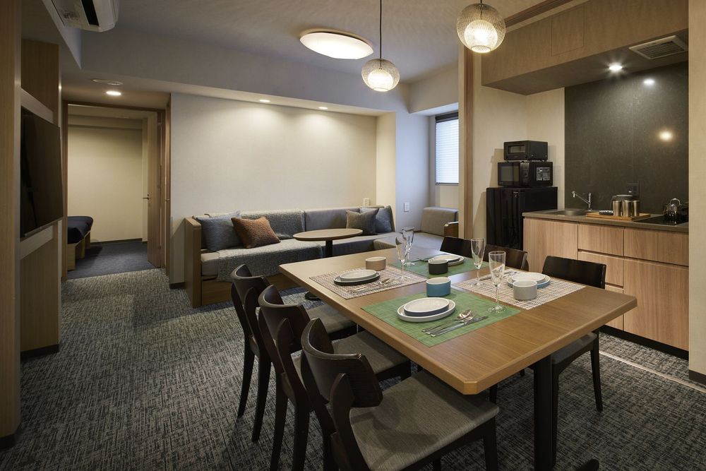 hotel-room-image