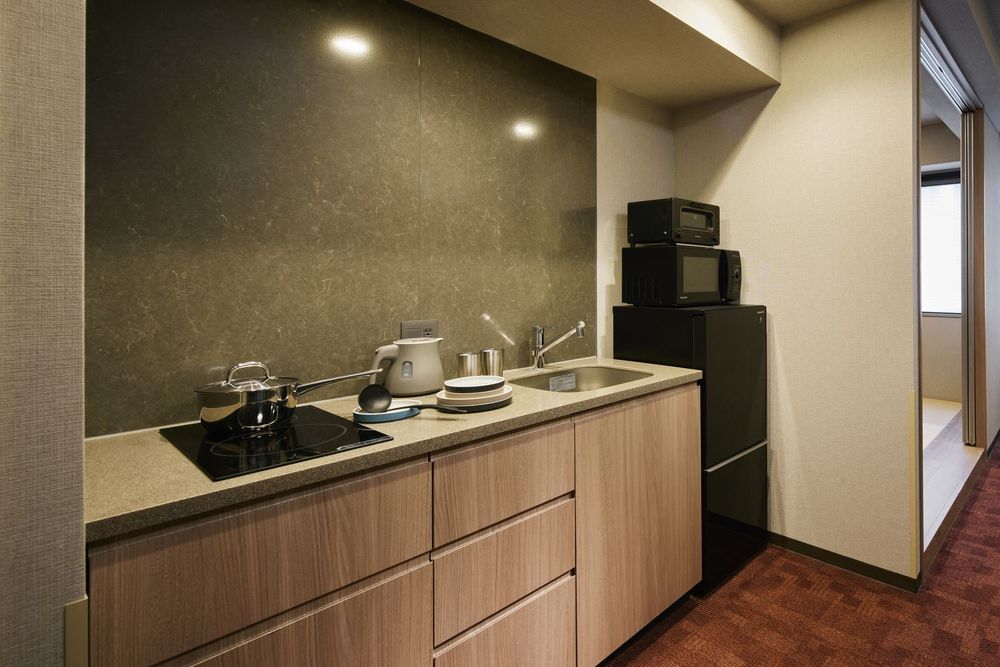 hotel-room-image