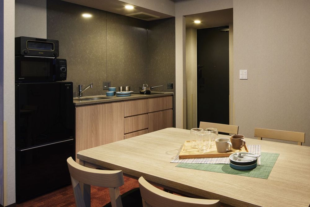 hotel-room-image