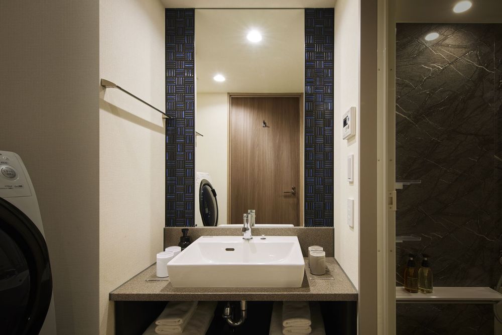 hotel-room-image