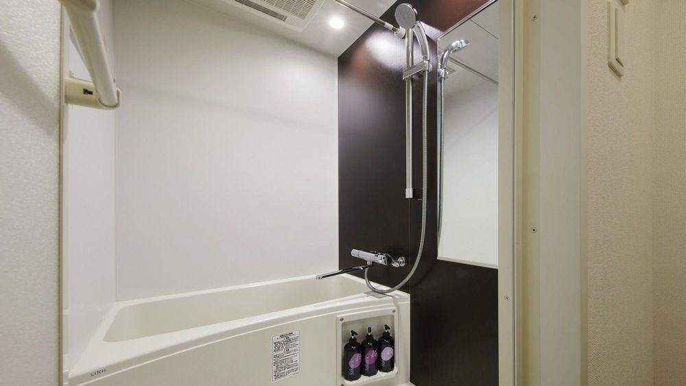 hotel-room-image