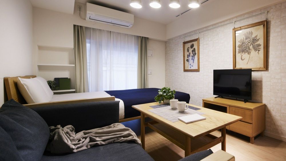 hotel-room-image