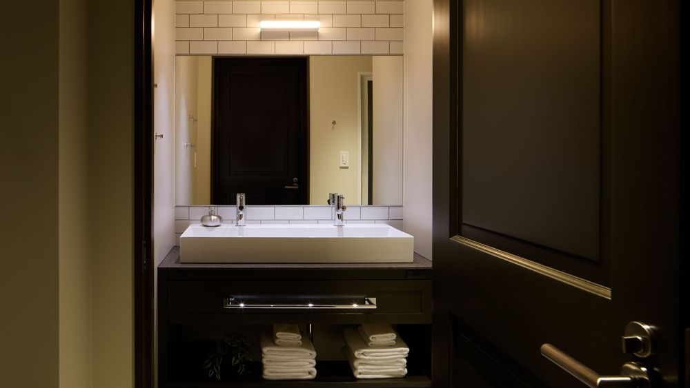 hotel-room-image