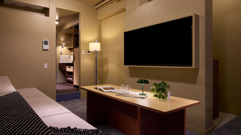 hotel-room-image