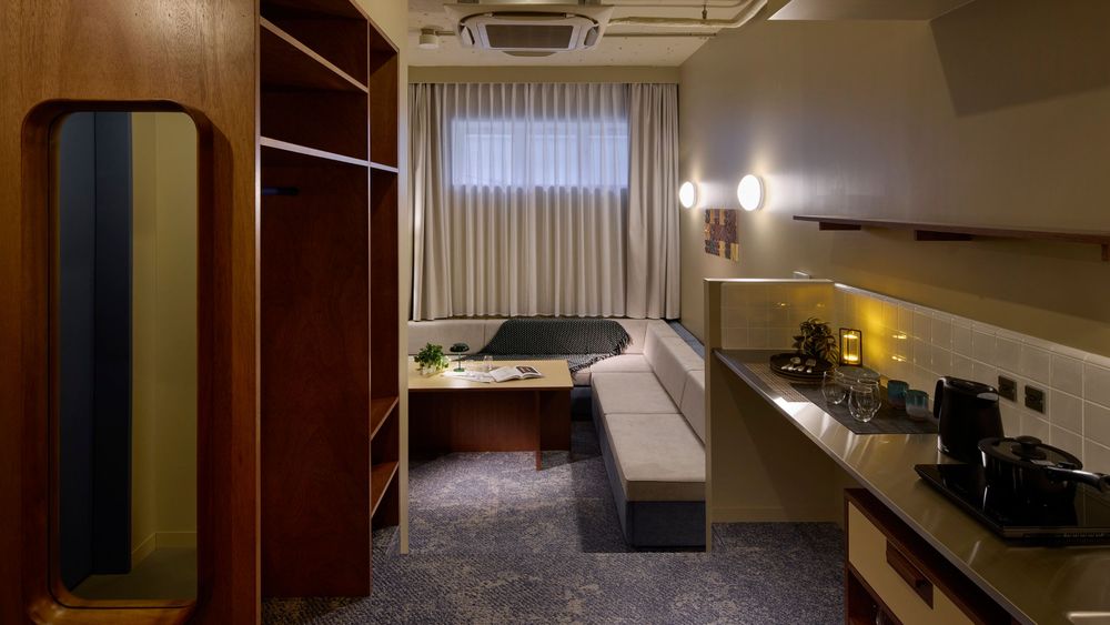 hotel-room-image