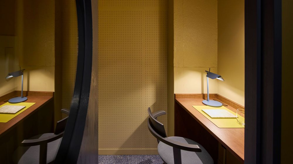 hotel-room-image