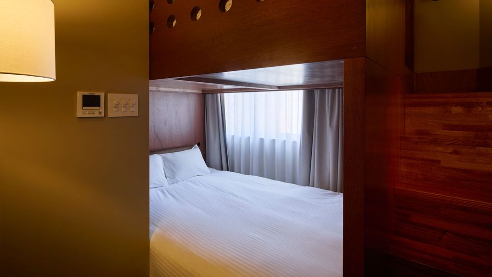 hotel-room-image