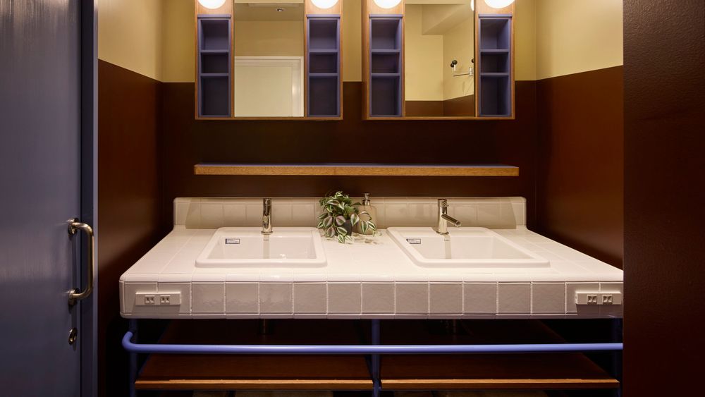 hotel-room-image