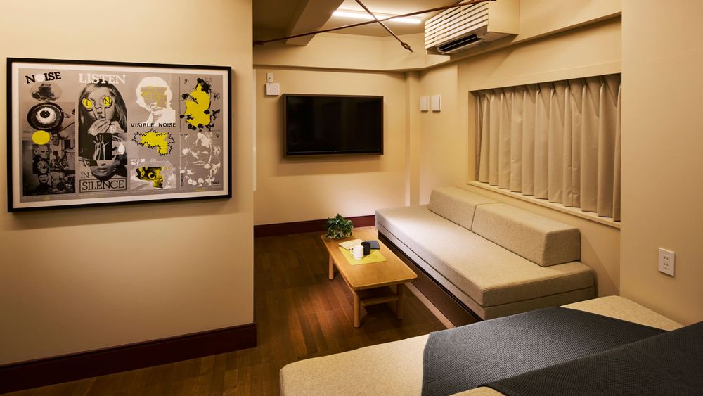 hotel-room-image