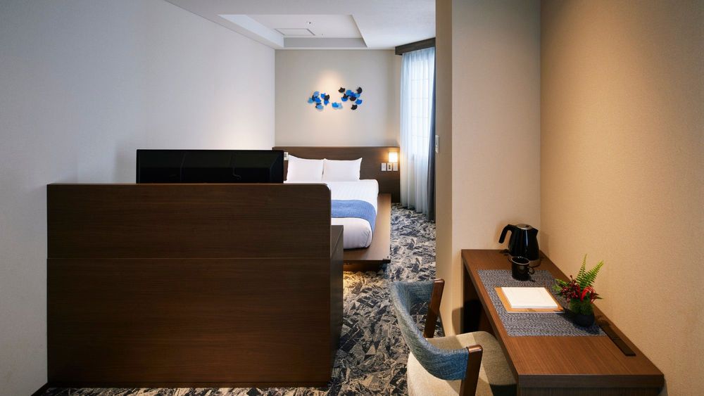 hotel-room-image