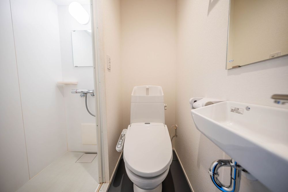 hotel-room-image