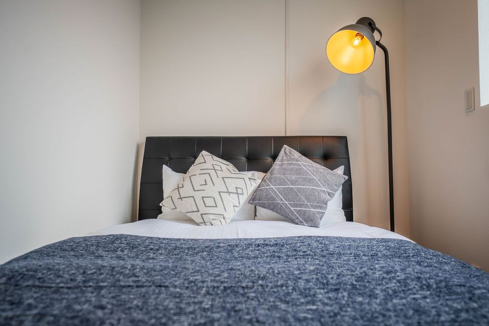 hotel-room-image