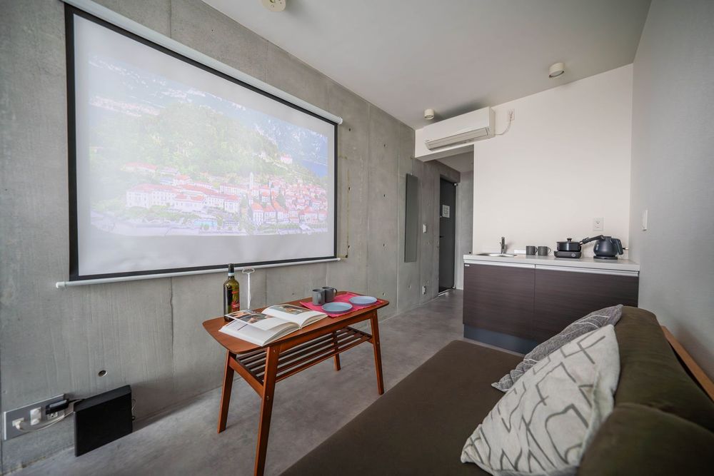 hotel-room-image