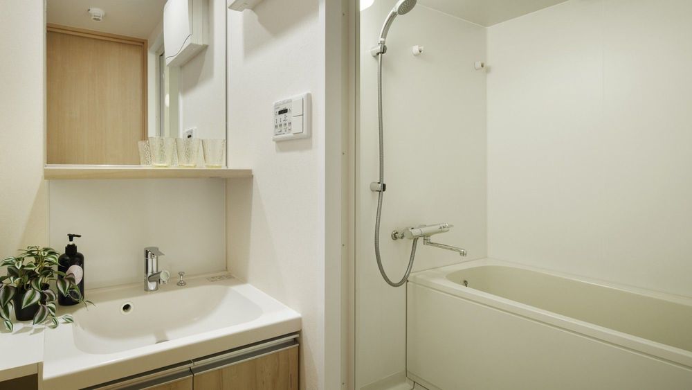 hotel-room-image