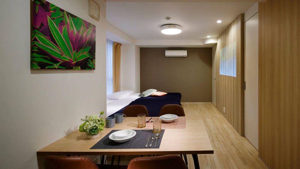 hotel-room-image
