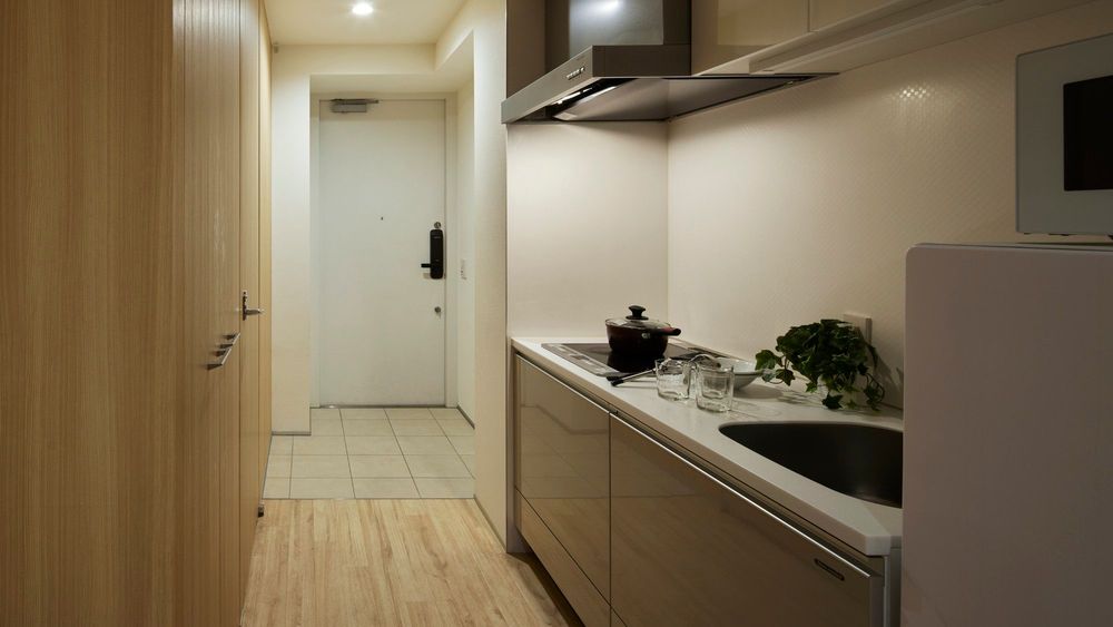 hotel-room-image